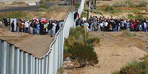 immigrants-border